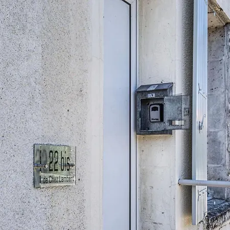 De Chez Lambert Aseptisé Et Prêt T3 50m2 Netflix -